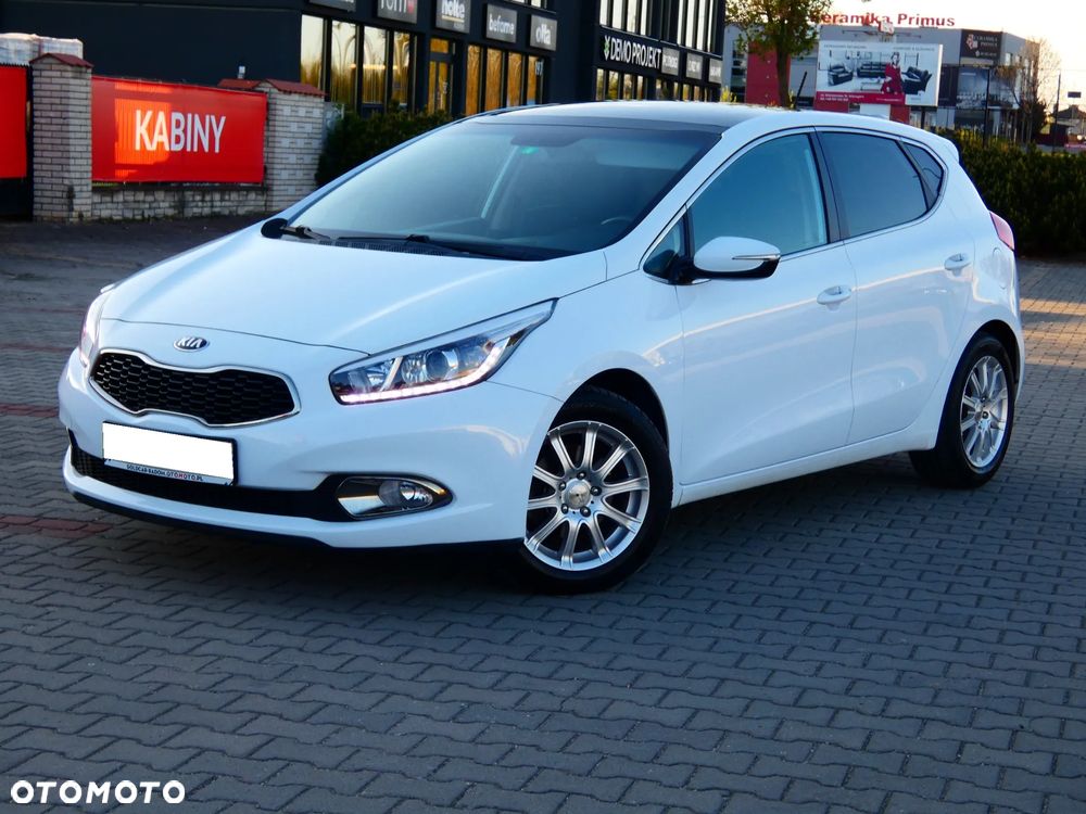 Kia Ceed 1.6 GDI Business Line - 1