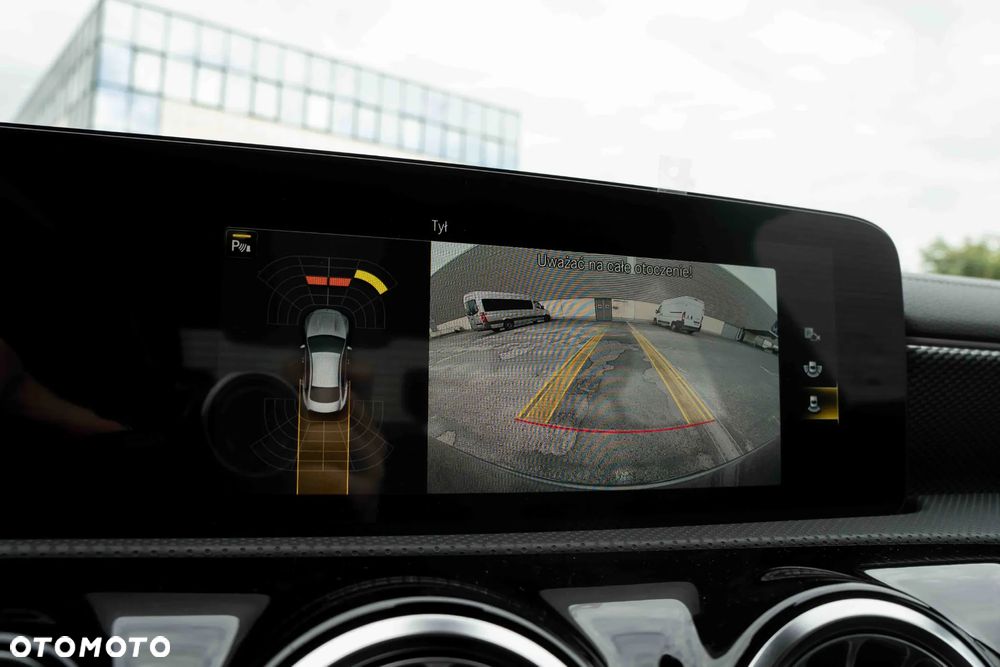 Mercedes-Benz CLA 180 Progressive 7G-DCT - 26