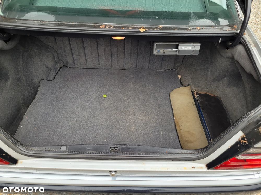 Mercedes-Benz Klasa E ver-500 - 26