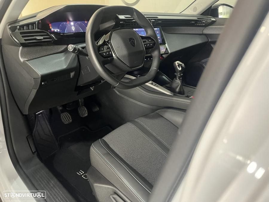 Peugeot 308 1.2 PureTech Allure Pack - 11
