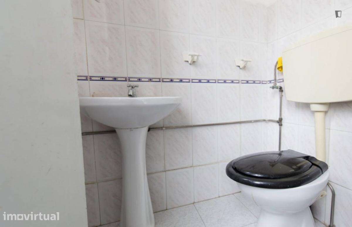 Quarto - localizado em Saldanha Lisbon - Grande imagem: 2/11