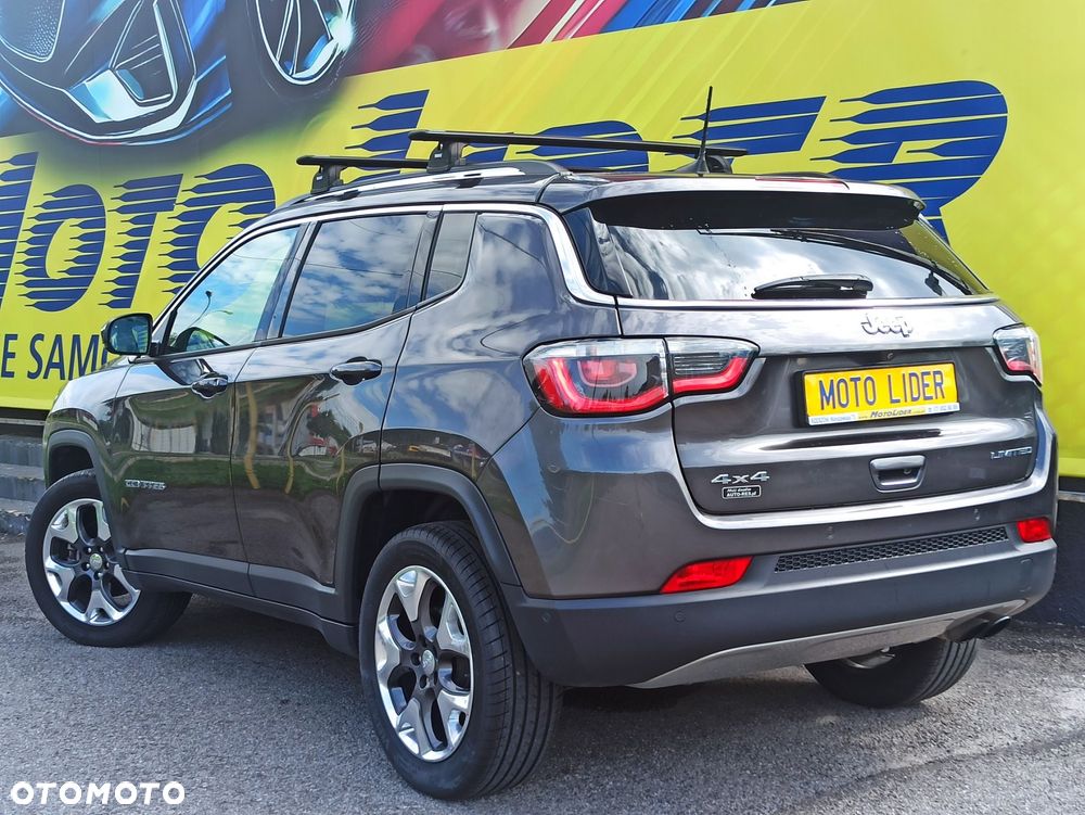 Jeep Compass - 4