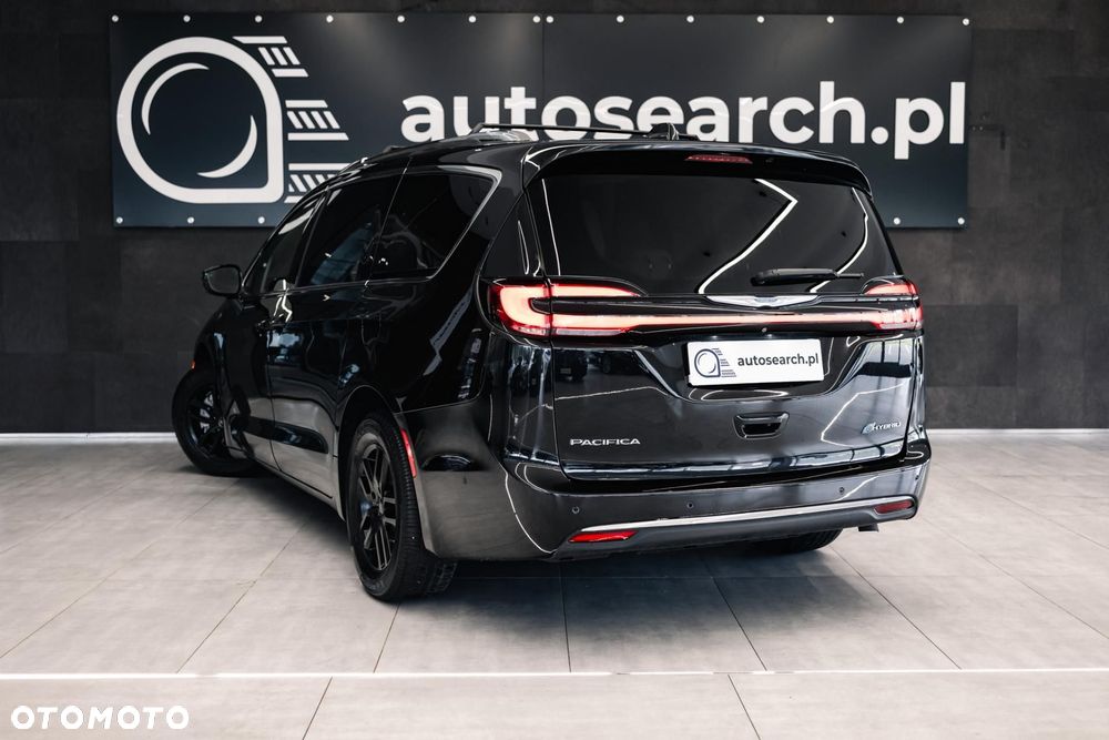 Chrysler Pacifica - 7