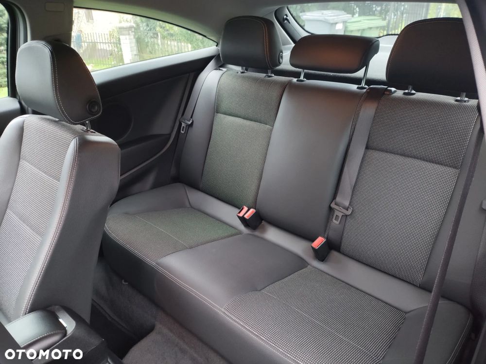 Opel Astra 1.6 Cosmo - 11