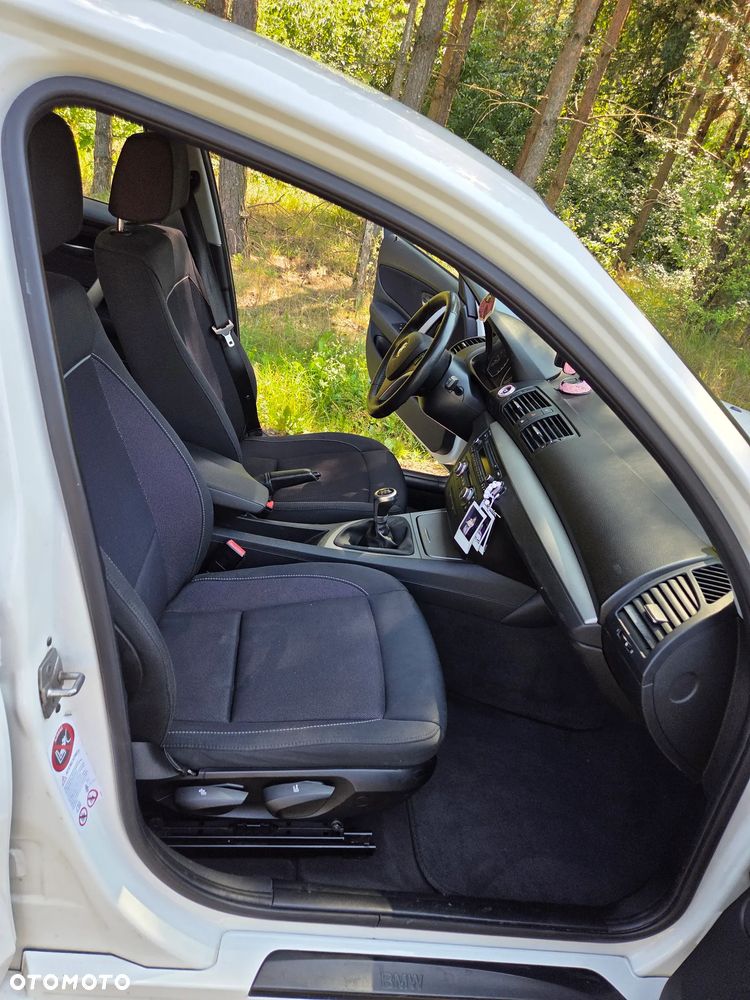 BMW Seria 1 116d - 10