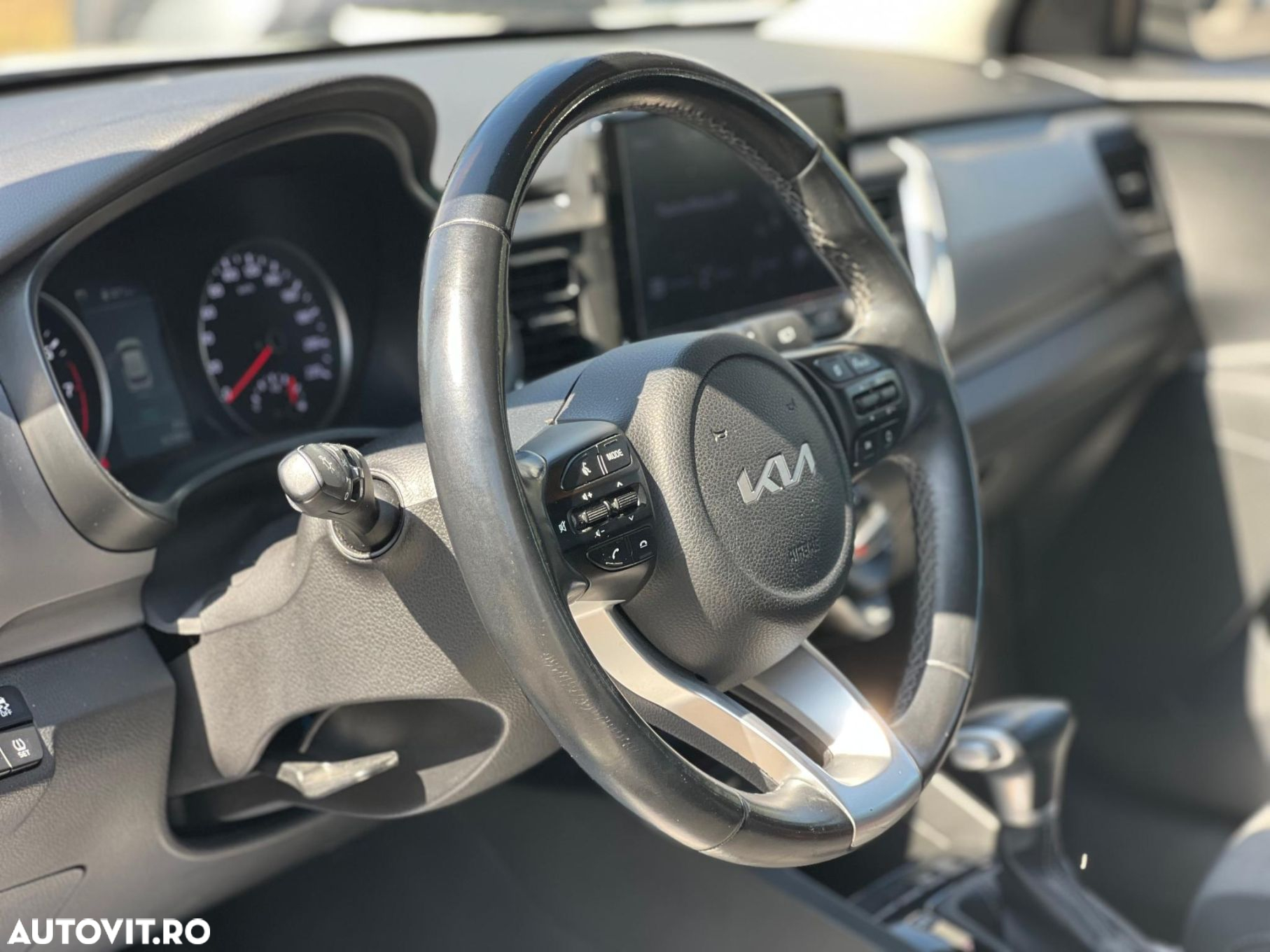Kia Stonic 1.0 T-GDI 7DCT HP MHEV Trend - 14