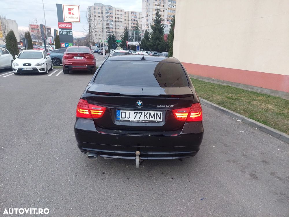 BMW Seria 3 320d xDrive DPF Aut. Edition Fleet Sport - 14
