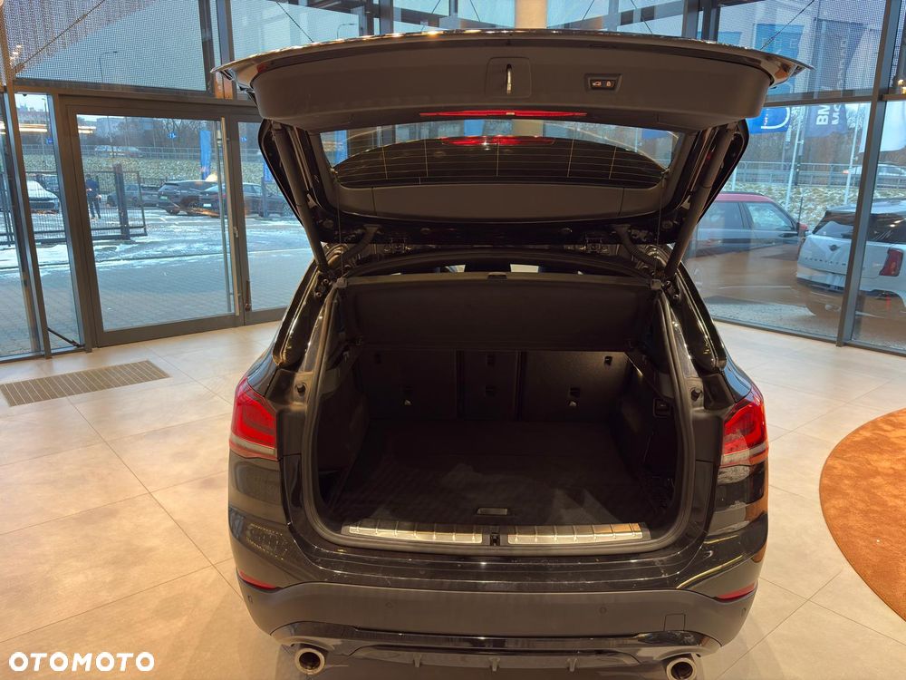 BMW X1 xDrive20i Sport Line sport - 27