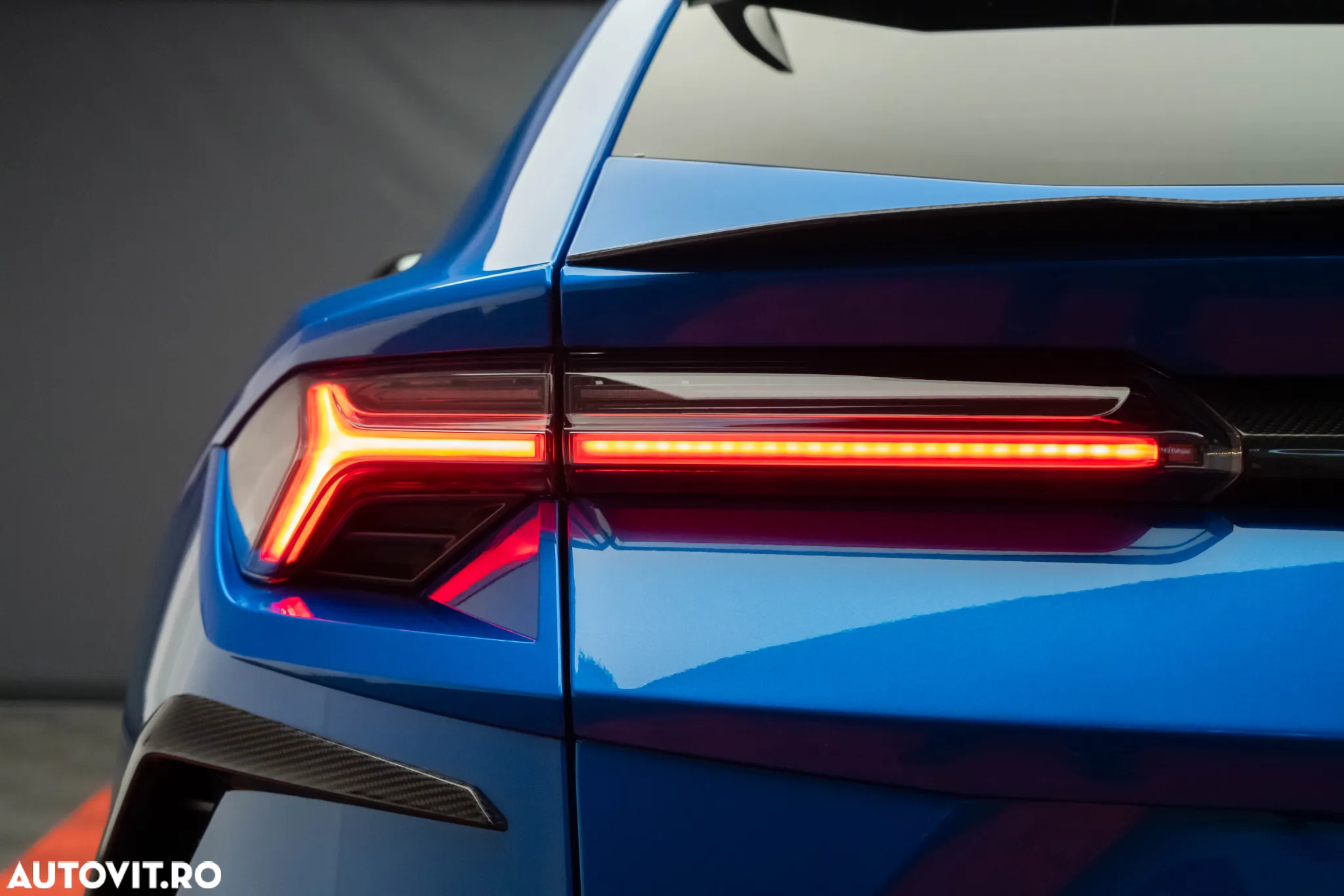 Lamborghini URUS - 8