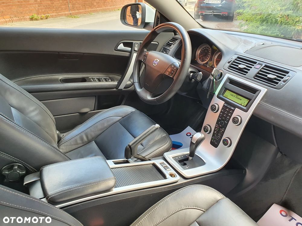 Volvo C70 D3 Momentum - 14