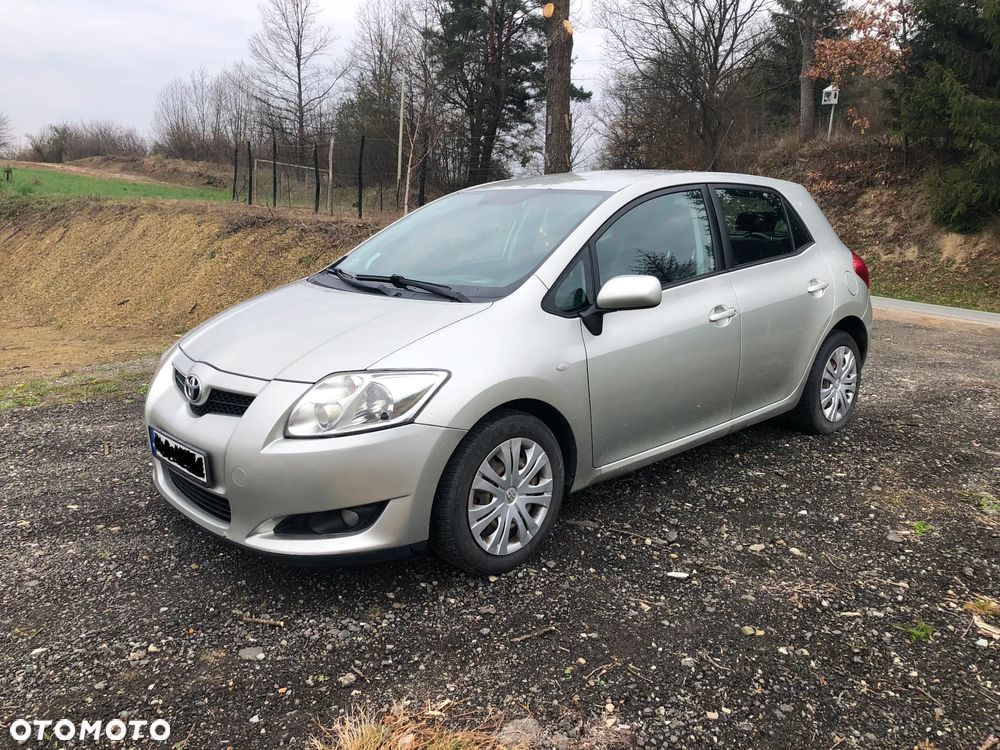 Toyota Auris 1.6 VVT-i Luna - 1