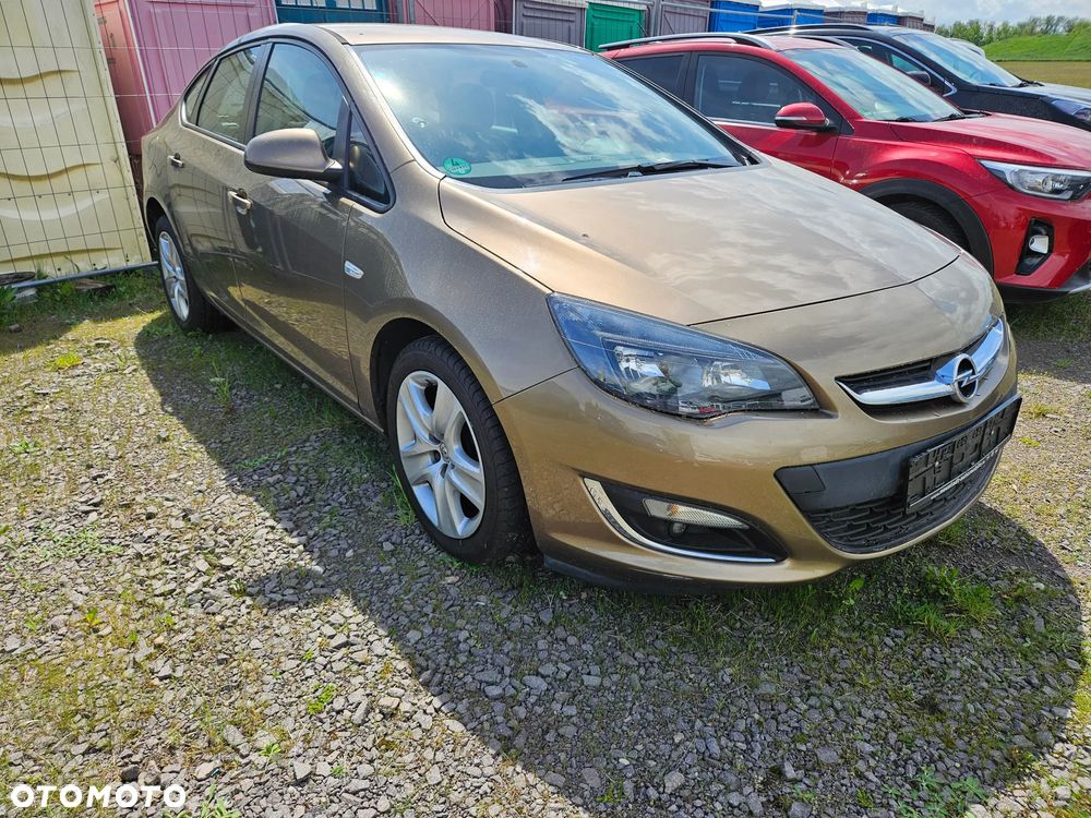 Opel Astra 1.6 Edition 111 Jahre - 1