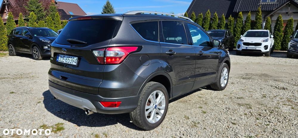 Ford Kuga 2.0 TDCi 2x4 Titanium - 6