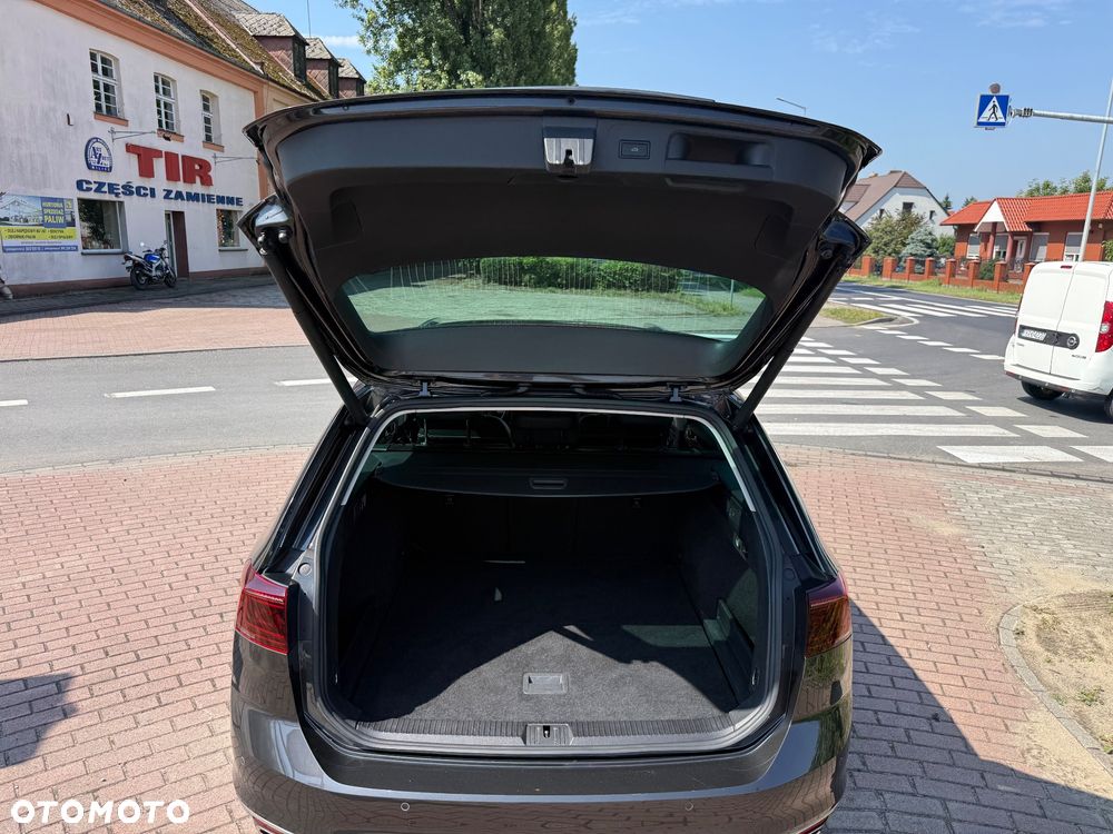 Volkswagen Passat 2.0 TDI SCR Highline DSG - 22