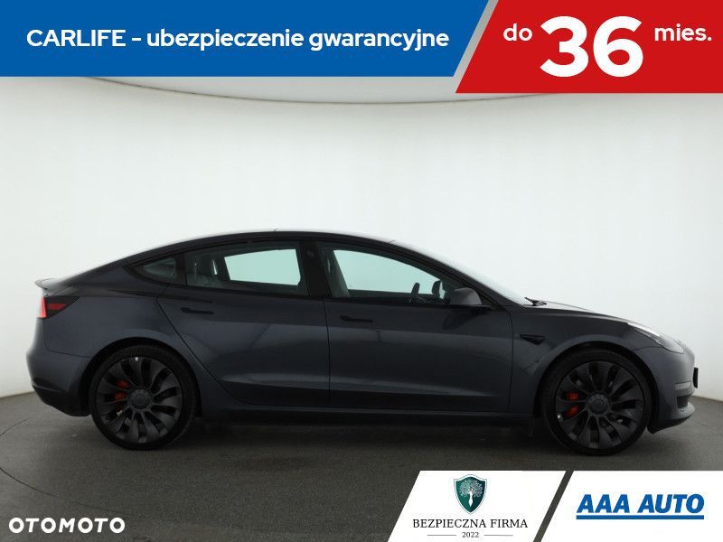Tesla Model 3 - 8