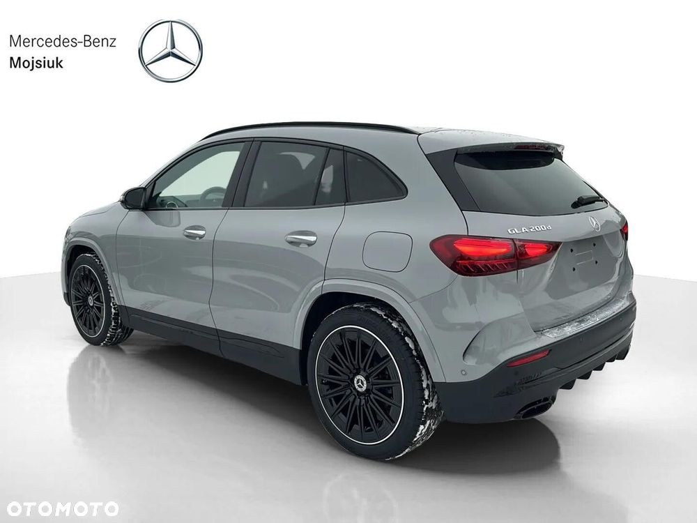 Mercedes-Benz GLA - 5