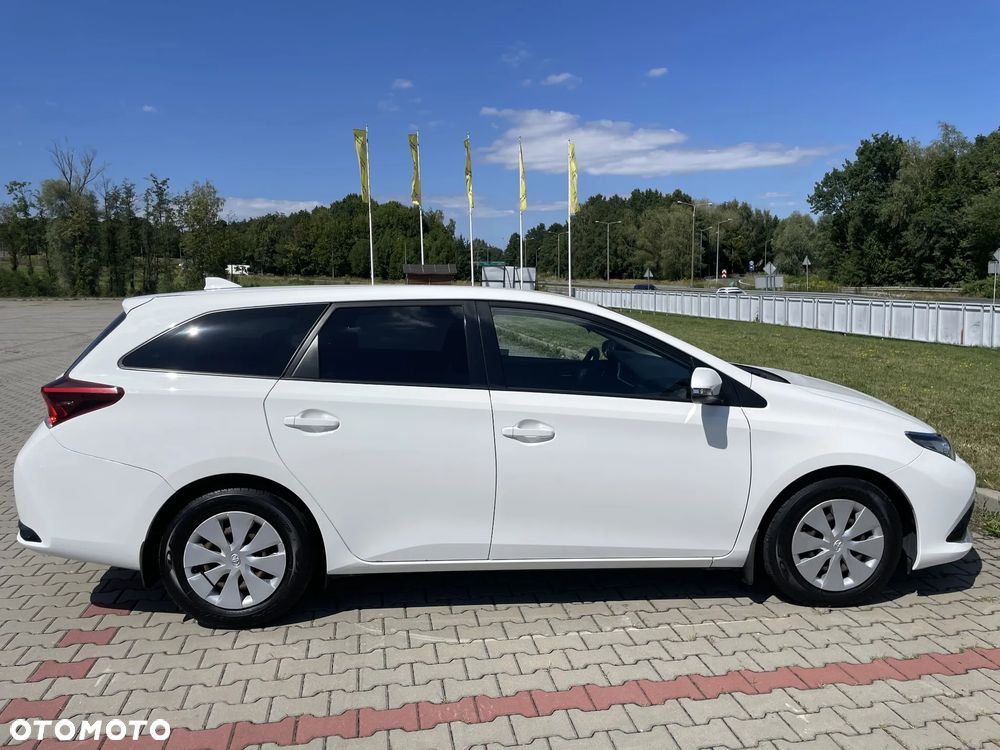 Toyota Auris 1.4 D-4D Comfort - 8