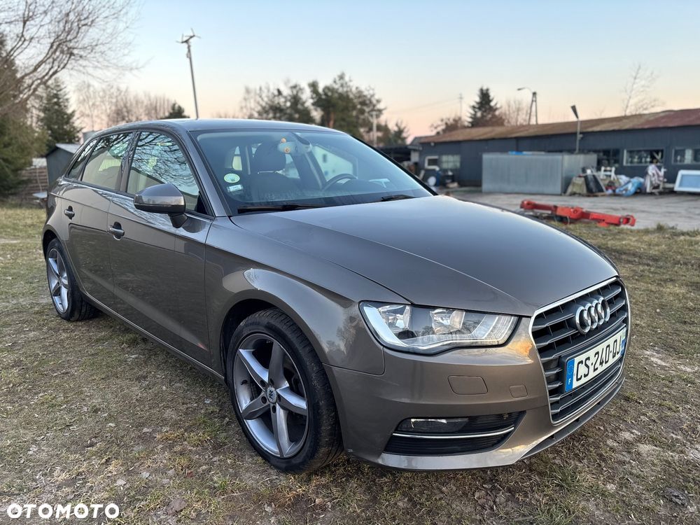 Audi A3 Sportback 1.6 TDI Ambition - 2