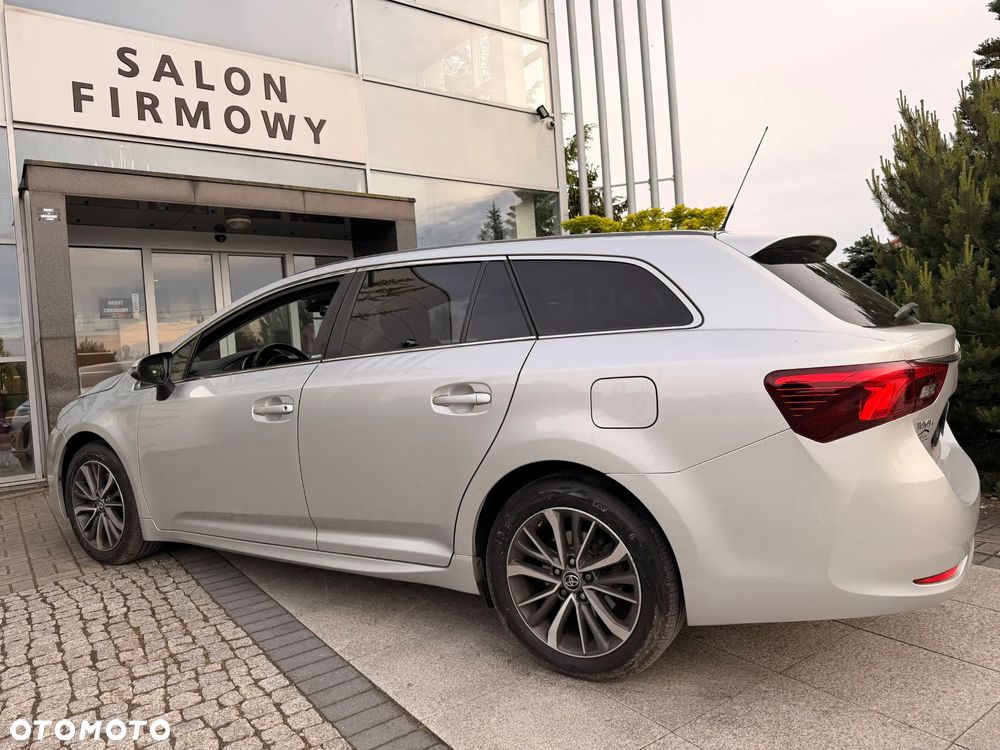 Toyota Avensis - 33