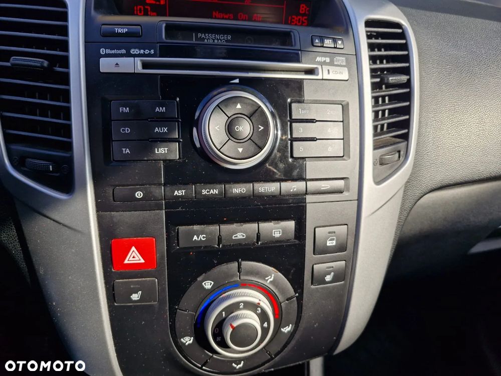 Kia Venga 1.4 CVVT Business Line - 19