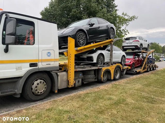 Mercedes-Benz Actros - 11