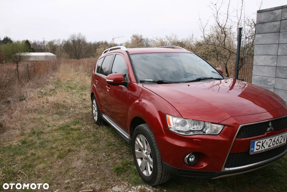 Mitsubishi Outlander 2.0 DID Instyle - 2