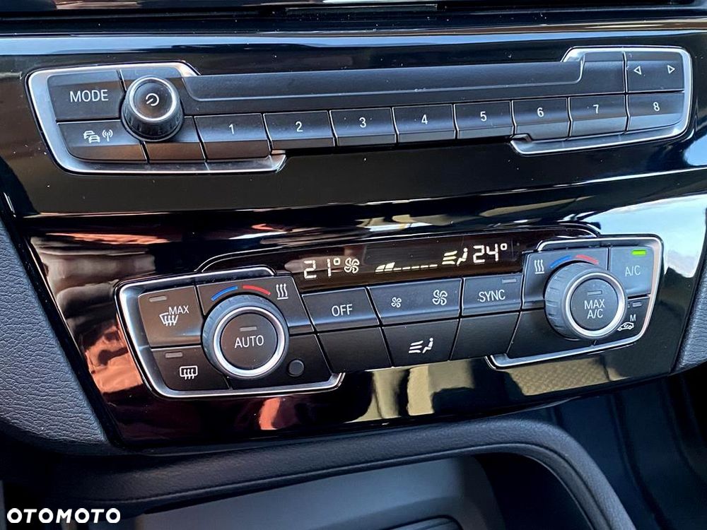 BMW X1 sDrive20i Advantage - 32