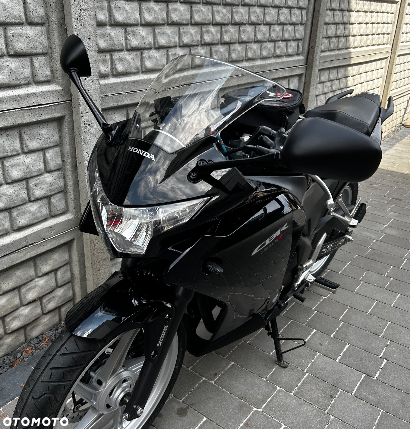 Honda CBR - 15