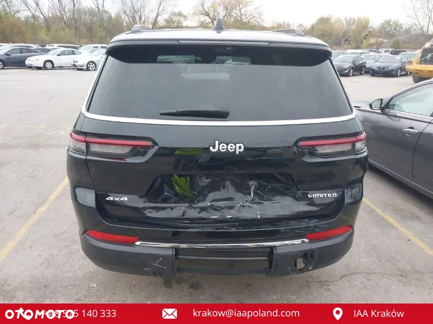 Jeep Cherokee - 16