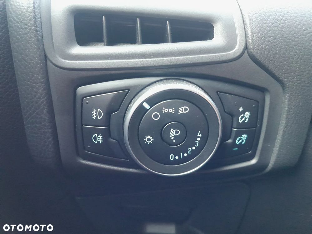Ford Focus 1.0 EcoBoost Titanium - 20