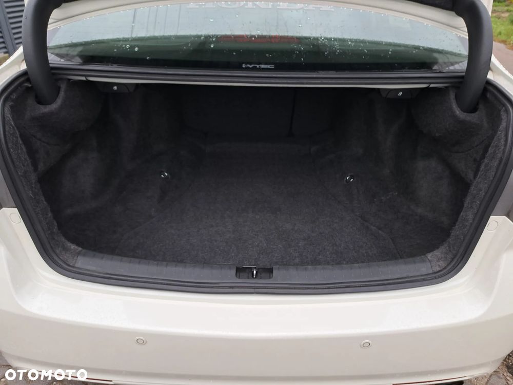 Honda Accord 2.0 Elegance Advantage - 19