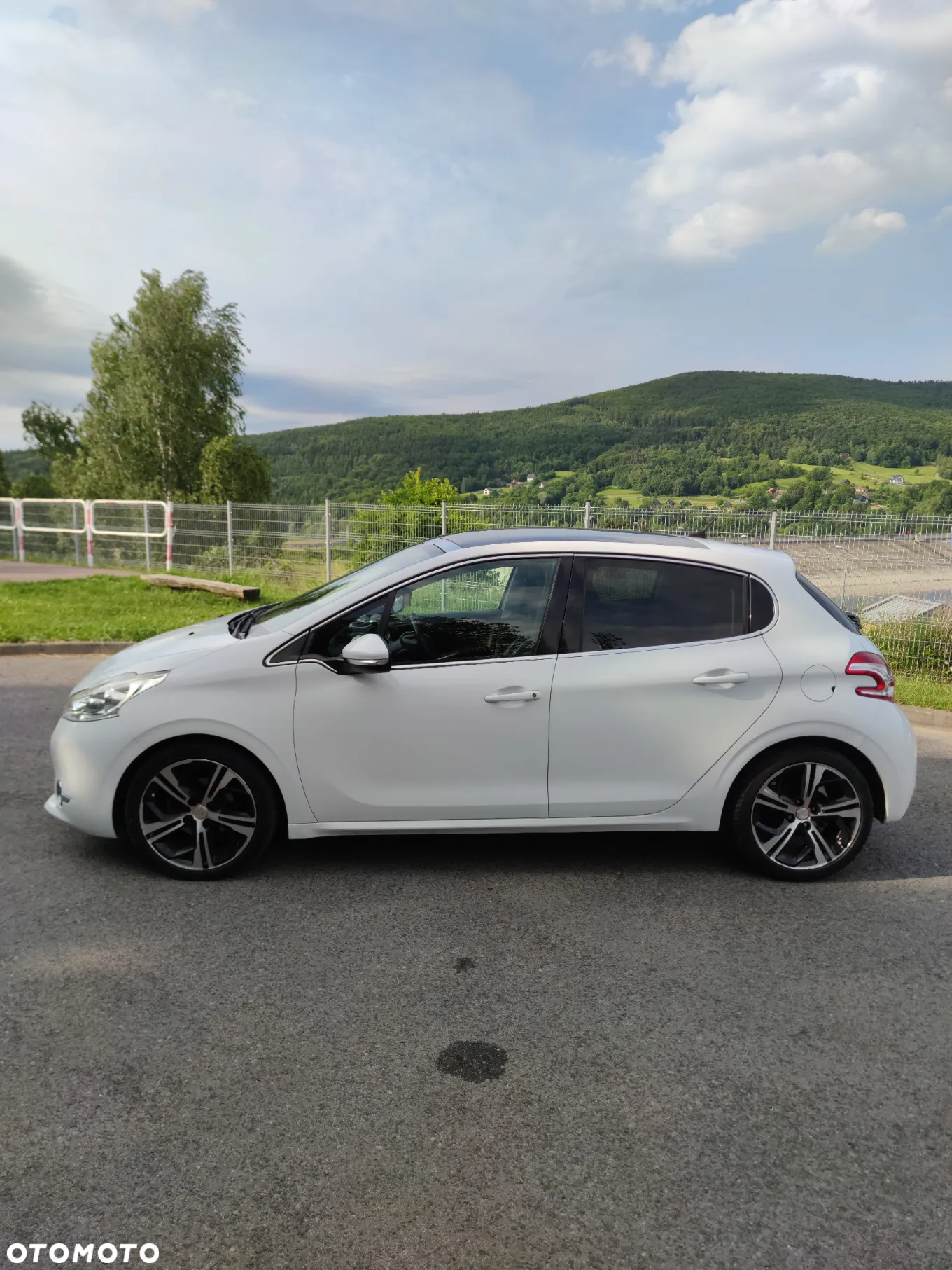 Peugeot 208 1.6 e-HDi Allure STT - 6