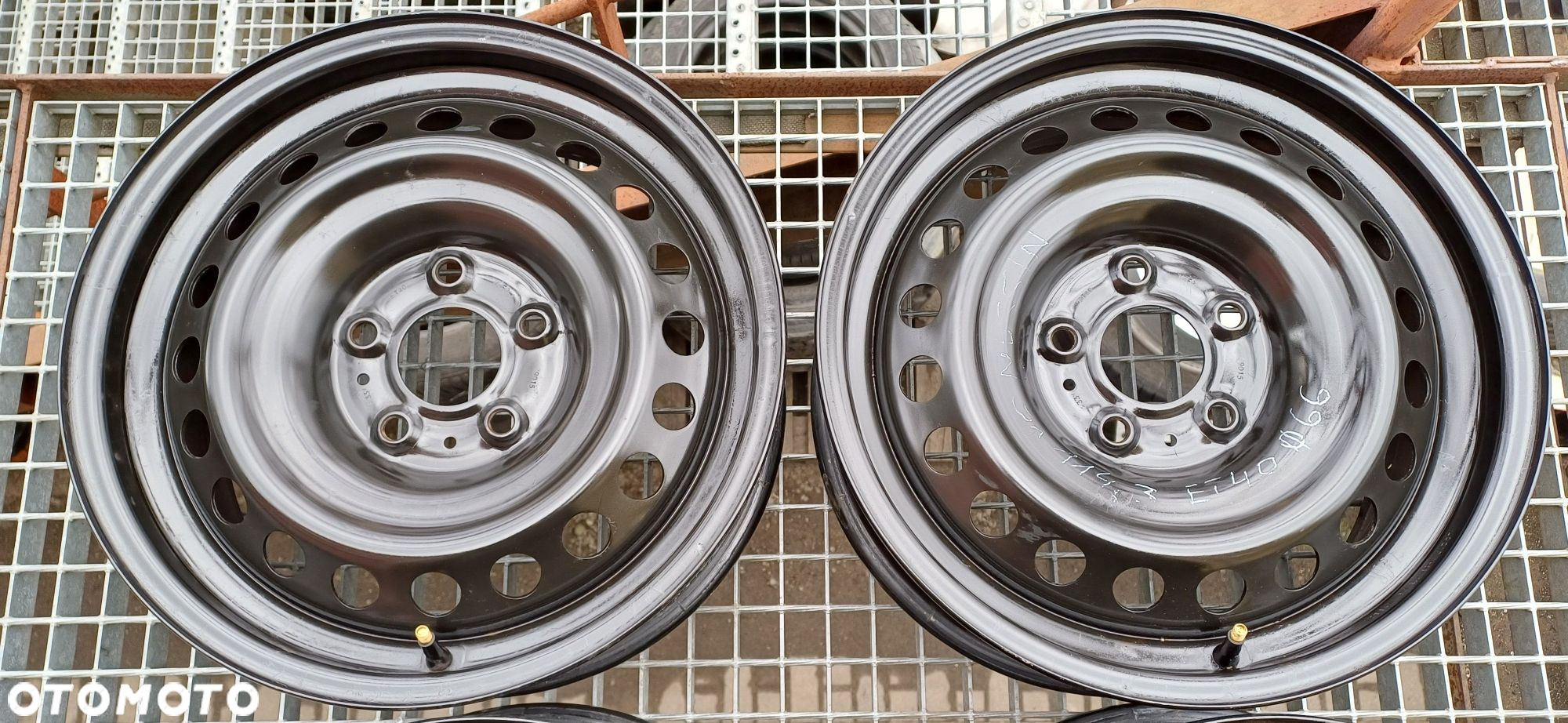 Felgi stalowe NISSAN 6,5x16 cali , rozstaw śrub 5x114,3 , ET40. - 3