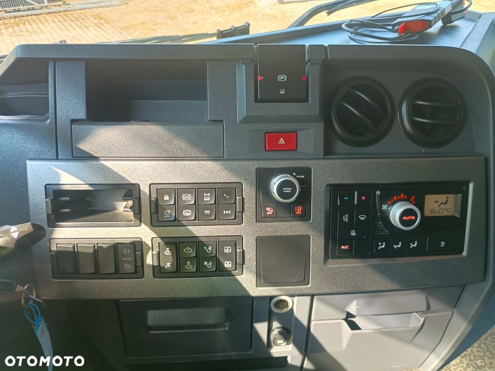 Renault T520  E6 18.0t - 10
