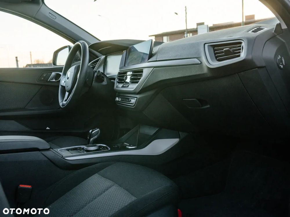 BMW Seria 1 118i Advantage - 9