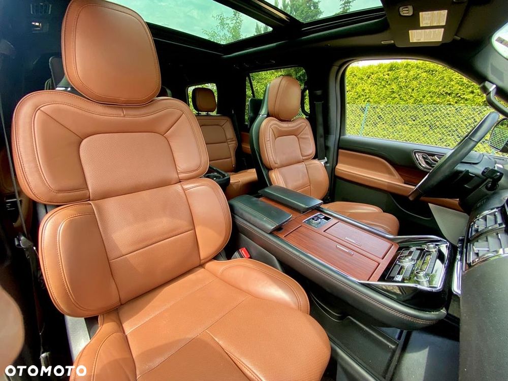 Lincoln Navigator - 8