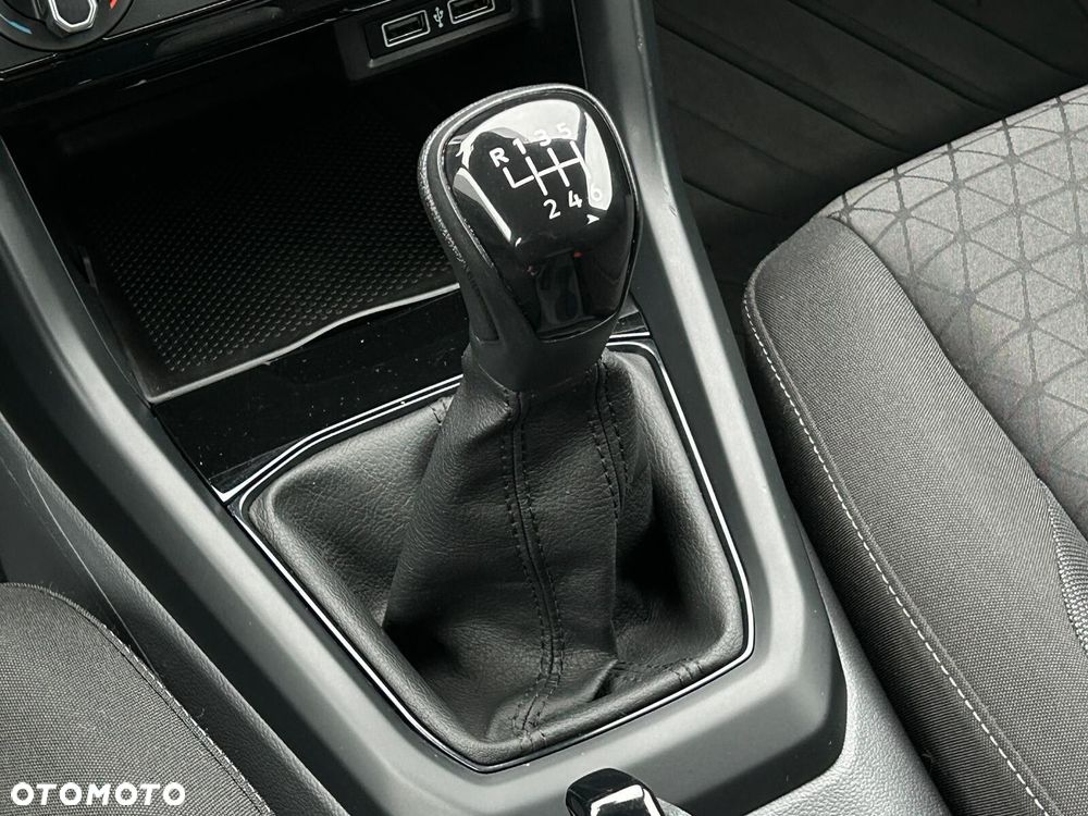 Volkswagen T-Cross 1.0 TSI Life - 24