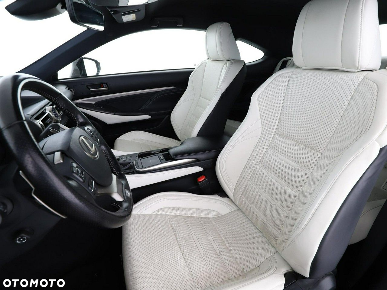 Lexus RC 300h F Sport - 13
