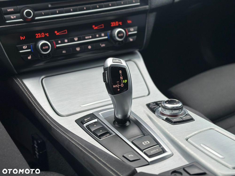 BMW Seria 5 520d - 19