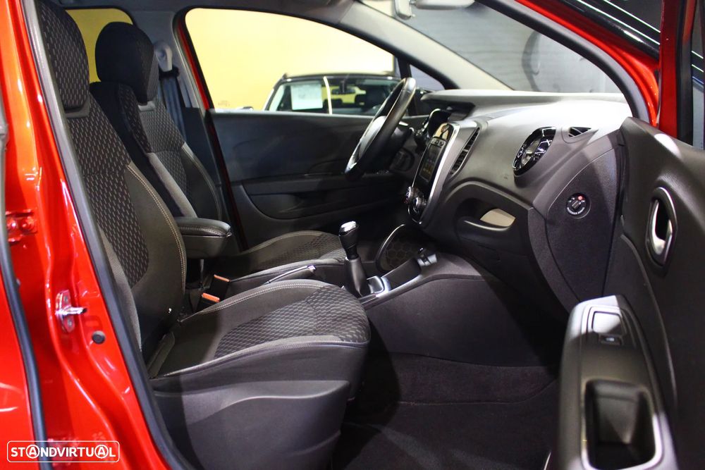 Renault Captur 1.5 dCi Red Edition - 20