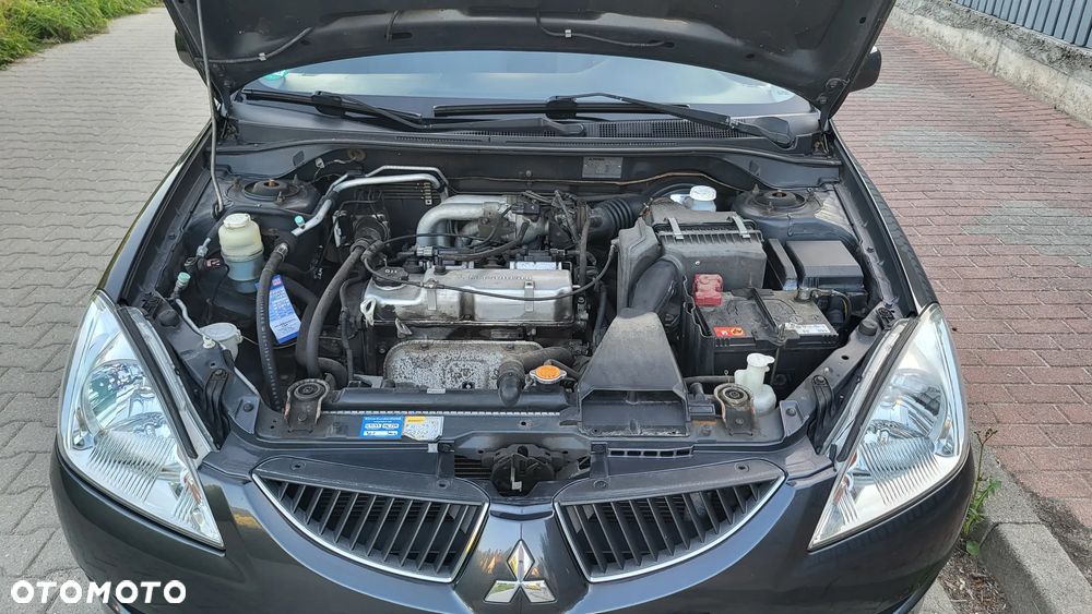 Mitsubishi Lancer 1.6 Sport - 28
