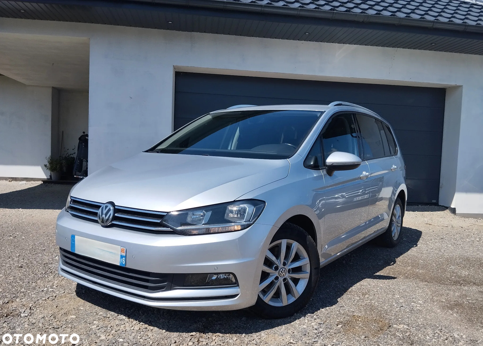 Volkswagen Touran 1.4 TSI BMT Highline DSG - 2