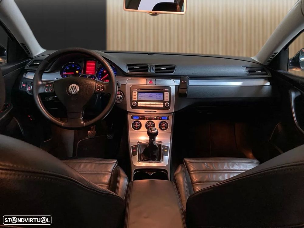 VW Passat Variant 2.0 TDi Highline - 8