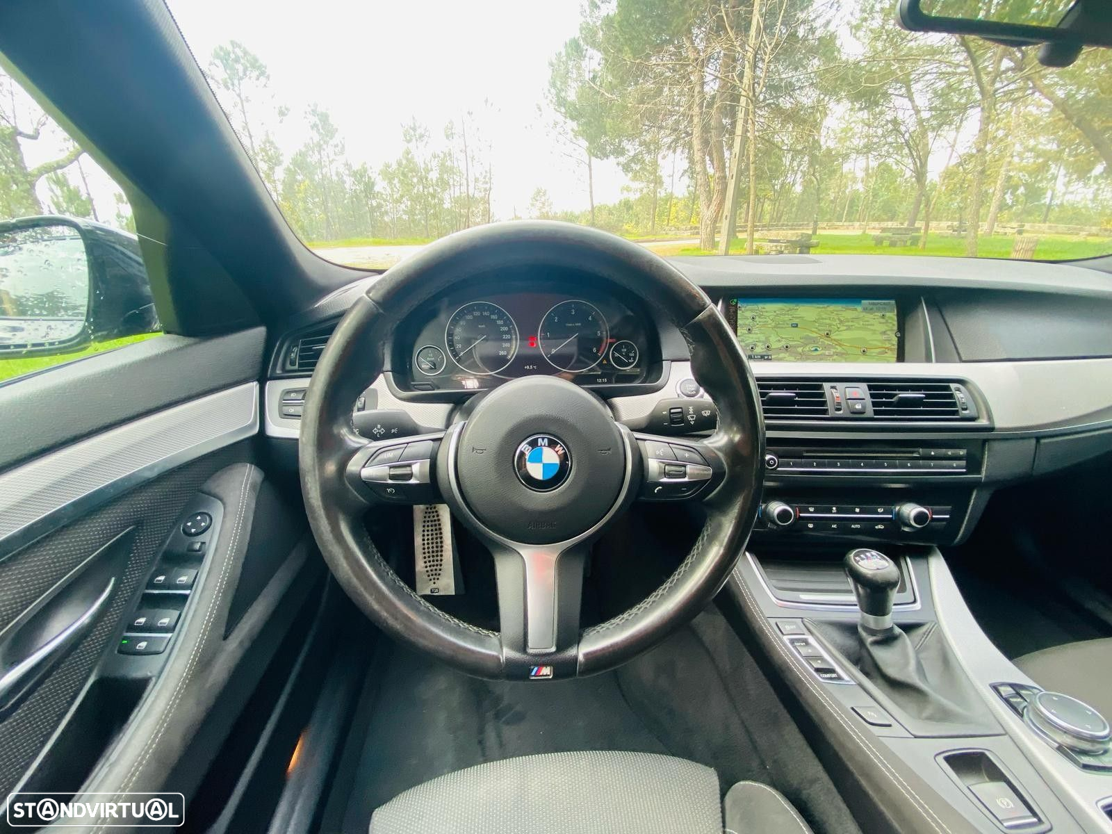 BMW 520 d Pack M - 29
