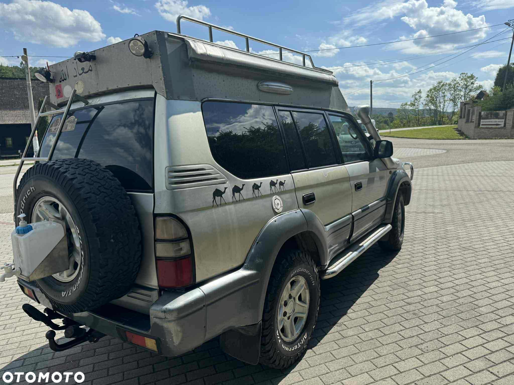 Toyota Land Cruiser - 7