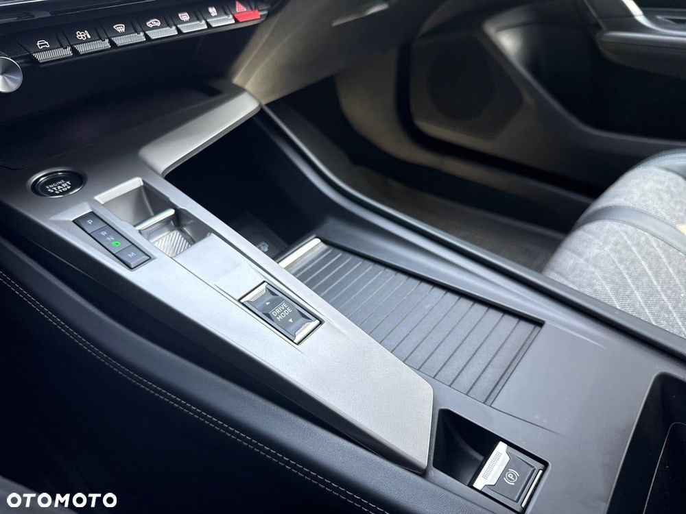 Peugeot 408 1.2 PureTech Allure Pack S&S EAT8 - 27