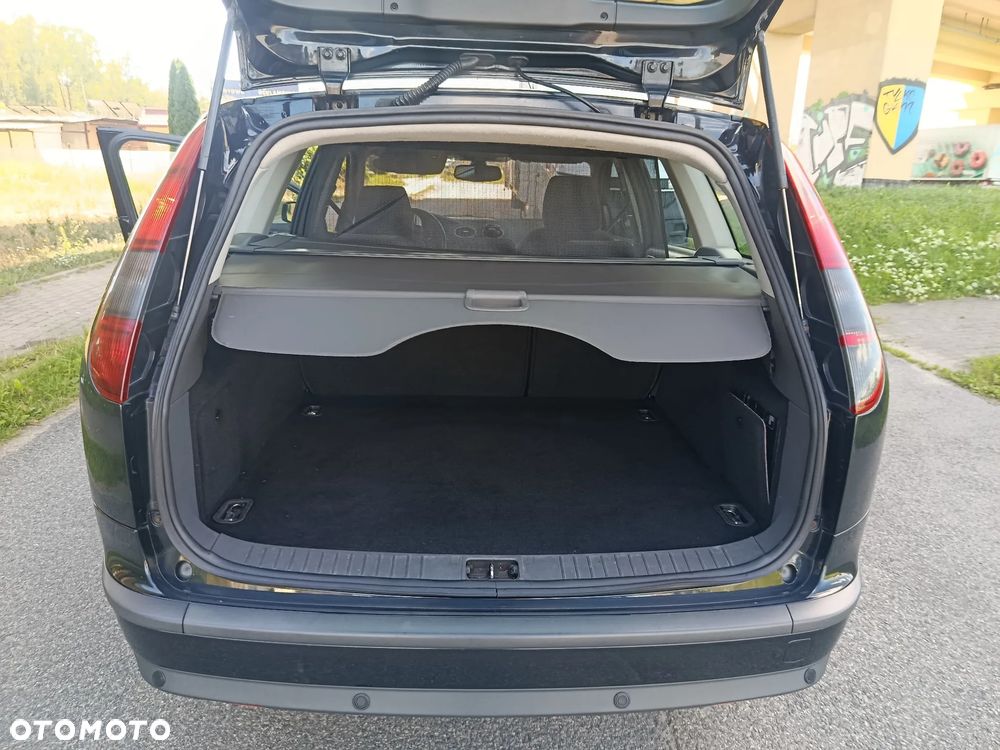 Ford Focus 1.6 TDCi cDPF Ghia - 9