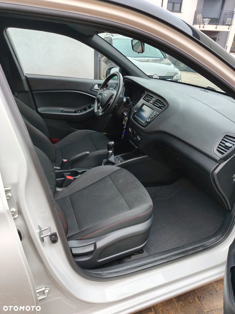 Hyundai i20 1.2 Comfort - 19