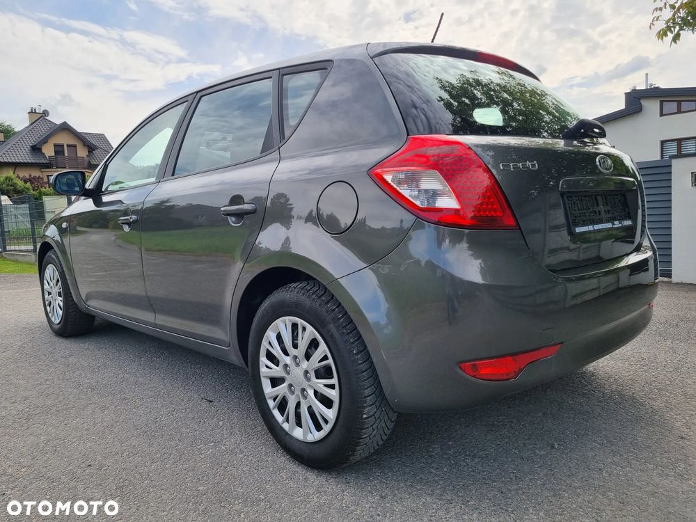 Kia Ceed 1.6 CVVT Vision - 6