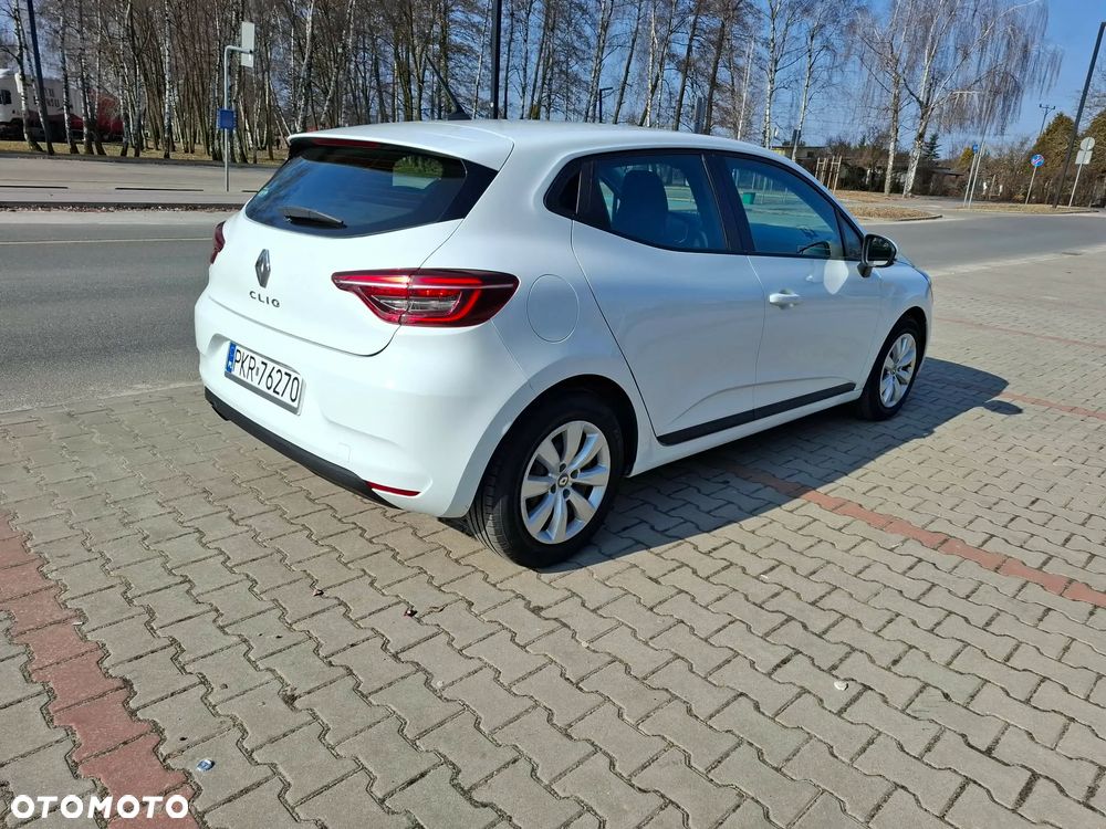 Renault Clio - 10